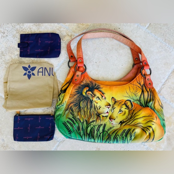 Anuschka Handbags - Rare Anuschka Lion In Love Hand Painted Leather Shoulder Bag With Extra Bags